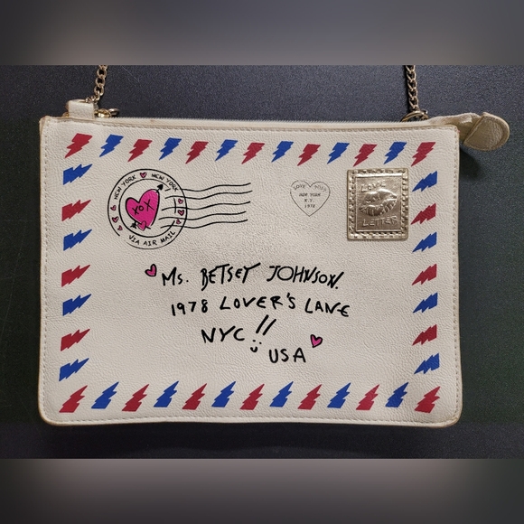 Betsey Johnson Handbags - Betsey Johnson Envelope Crossbody Clutch